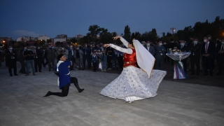 Kars’ta Azerbaycan Cumhuriyeti’nin 103. kuruluş yıldönümü kutlandı