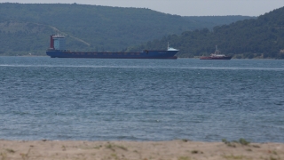 Çanakkale Boğazı’nda arızalanan konteyner gemisi güvenli bölgeye demirletilecek