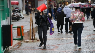 Edirne’de dün başlayan sağanak devam ediyor