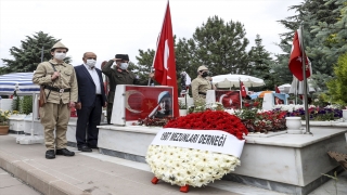 Helikopter kazasında şehit düşen Tümgeneral Aydoğan Aydın kabri başında anıldı