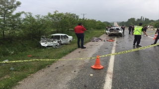 Kastamonu’da iki otomobil çarpıştı: 2 ölü, 1 yaralı