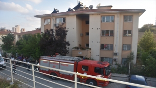 Adana’da bir apartmanda çıkan yangında 3 kişi dumandan etkilendi