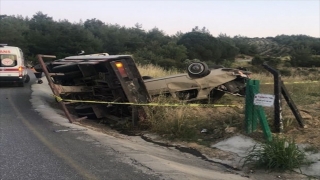 Manisa’da devrilen çekicinin sürücüsü hayatını kaybetti