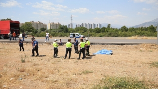 Antalya’da kamyonetle çarpışan motosikletin sürücüsü öldü