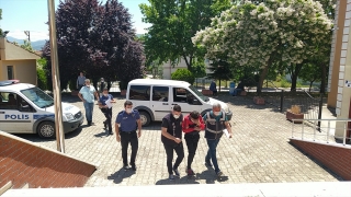 Sakarya’da oyun salonlarından hırsızlık yaptığı öne sürülen şüpheli tutuklandı