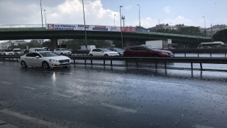 İstanbul’da sağanak etkili oluyor