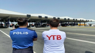 YTB, Avrupa’dan memleket yoluna çıkan Türk vatandaşlarını Sırbistan sınır kapılarında karşılıyor