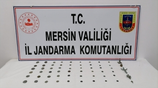 Mersin’de tarihi eser operasyonunda sikke ve objeler ele geçirildi