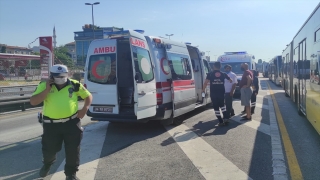 İstanbul’da iki metrobüs çarpıştı