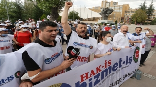 Hacettepe Üniversitesindeki Hizmetİş’e bağlı sağlık çalışanları haklarının ödenmesi için eylem yaptı