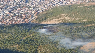 Manisa’da 3 hektarlık alanda etkili olan orman yangını kontrol altına alındı