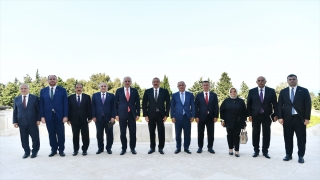 Azerbaycan Cumhurbaşkanı Aliyev, Kurtulmuş başkanlığındaki AK Parti heyetini kabul etti