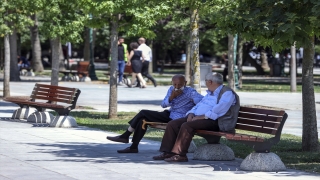 Marmara Bölgesi’nde hava sıcaklıkları mevsim normallerinin 4 ila 8 derece üzerine çıkacak