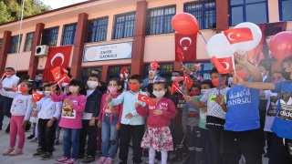 Bartın’da sel bölgesindeki ilkokulda yeni eğitim öğretim yılına başlandı