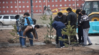 Doğu Anadolu’da ”Milli Ağaçlandırma Günü”nde fidanlar toprakla buluşturuldu