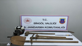 Bingöl’de kaçak kazı yapan 4 kişi suçüstü yakalandı