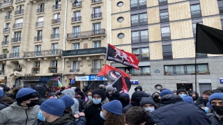 Fransa’da aşırı sağcı Eric Zemmour protesto edildi