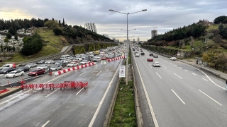 Maltepe’deki yol çalışması trafikte yoğunluğa neden oldu