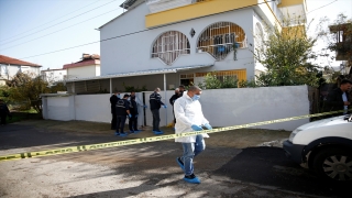 Antalya’da kardeşi tarafından vurulduğu öne sürülen kadın öldü