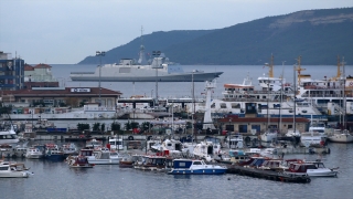 Fransız askeri gemisi Çanakkale Boğazı’ndan geçti