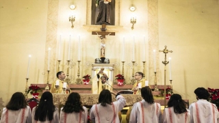 Mersin’de Latin İtalyan Katolik Kilisesi’nde Dinler Arası Noel Kutlaması yapıldı 