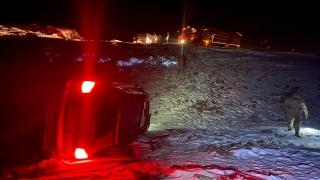 Erzurum’da şarampole devrilen otomobildeki 1 kişi öldü, 1 kişi yaralandı