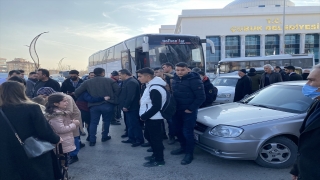 Çubuk’ta otobüs ile otomobilin çarpışması sonucu 4 çocuk yaralandı