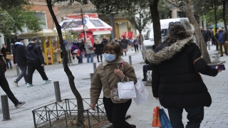 Yunanistan, Kovid19 ile mücadelede kısıtlama tarihini erkene çekme kararı aldı