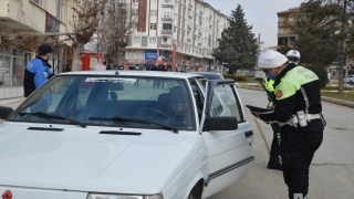 Çorum’da polisten okulların etrafından huzur uygulaması