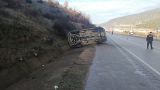 Tokat’ta devrilen minibüsteki 8 kişi yaralandı 