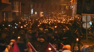 Kars’ta binlerce kişi ”Sarıkamış şehitleri”ni anmak için meşaleyle yürüdü