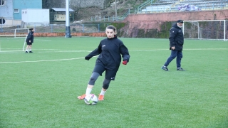 Karadeniz Ereğli Belediyespor kadın futbol takımında 3 sporcu koronavirüse yakalandı