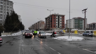 Kar yağışı nedeniyle sürücülerin Trakya’dan İstanbul’a gidişine izin verilmiyor