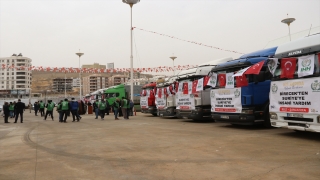 Şanlıurfa’dan Suriye’ye 13 tır insani yardım gönderildi