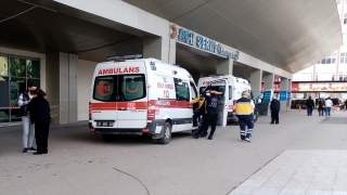 Adana’da başından bıçaklanan kişi ağır yaralandı