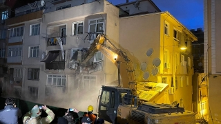 Üsküdar’da patlamanın yaşandığı binada yıkım çalışması başladı