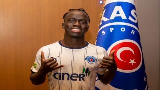 Kasımpaşa, Midtjylland’den Awer Mabil’i kadrosuna kattı