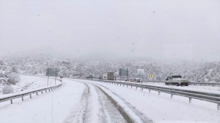 KonyaAntalya kara yolu çekici türü araçların geçişine kapatıldı