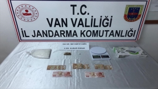 Van’da takside valizinde uyuşturucu bulunan zanlı yakalandı