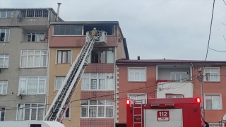 Sultanbeyli’deki çatı yangınında bir çocuk hayatını kaybetti 