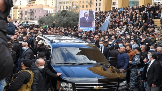 Eski Lübnan Başbakanı Hariri, ölümünün 17. yılında mezarı başında anıldı