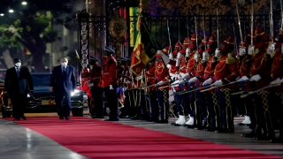 Cumhurbaşkanı Erdoğan Senegal Cumhurbaşkanı Sall tarafından resmi törenle karşılandı