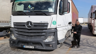 Türkiye’deki Ukraynalı tır şoförü cepheye gitmek için ülkesine hareket etti