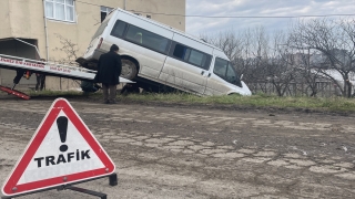 Samsun’daki trafik kazasında 5 öğrenci yaralandı