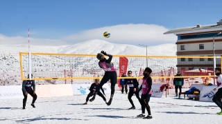 Kar Voleybolu Türkiye Şampiyonası, Yıldız Dağı’nda devam ediyor