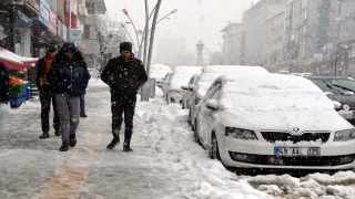 Van, Bitlis, Hakkari ve Muş’ta 280 yerleşim biriminin yolu kapandı