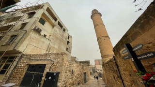 Mardin’de betonarme yapının yıkılmasıyla 651 yıllık cami daha görünür olacak 