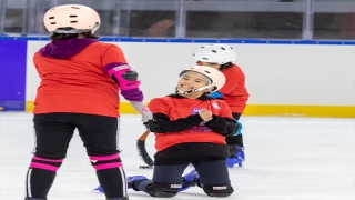 Dünya Kız Çocukları Buz Hokeyi Günü etkinliği 9 şehirde yapıldı