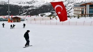 Yıldız Dağı’nda kar kalınlığı 135 santimetreye ulaştı