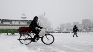 Kayseri’de kar yağışı nedeniyle eğitime bir gün ara verildi